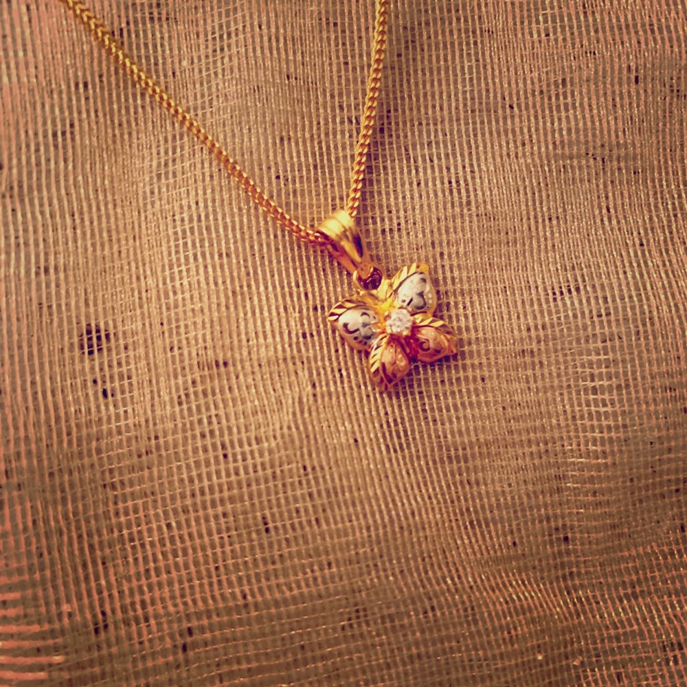Beautiful Pure Gold Pendent